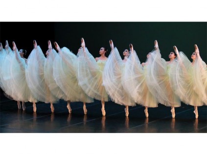 International Ballet Stars electrify audiences.