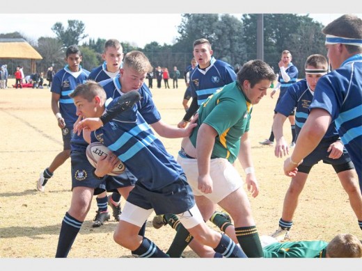 GOING FOR A TRY: Dylan Palk from Alberton High School on his way to score points for the team in their final against Hoërskool Carletonville.