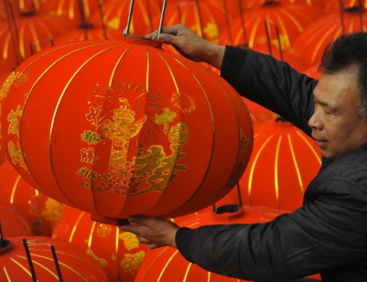 Red lantern business booming as Chinese Lunar New Year nears