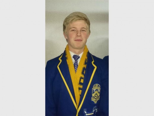BAIE TROTS: Die Hoërskool Marais Viljoen is ongelooflik trots op Gustav Prinsloo, wat op 12 Augustus as die algehele wenner in die kategorie vir voorbereide toesprake in Afrikaans huistaal grade 10 tot 12, aangewys is. Hy het aan die ATKV Redenaarskompetisie se landsfinale rondte deelgeneem en is ook aangewys as die beste taalgebruiker in hierdie kategorie.
