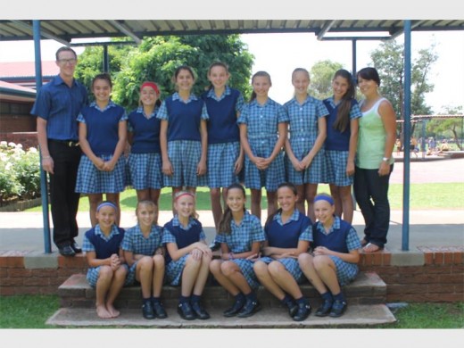 UITBLINKERS: Die o.12 hokkiespan van Laerskool President Steyn is as die ligawenners aangewys en hulle het derde in die Oos-Gauteng hokkie-liga geëindig.